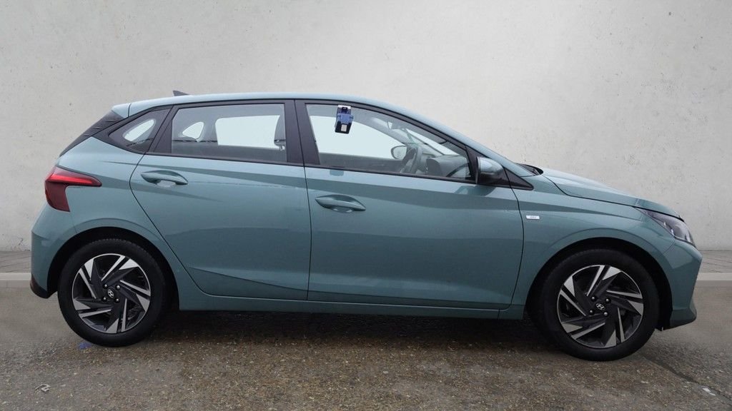 Used Hyundai i20 2023 for sale - 76570356: Photo 8