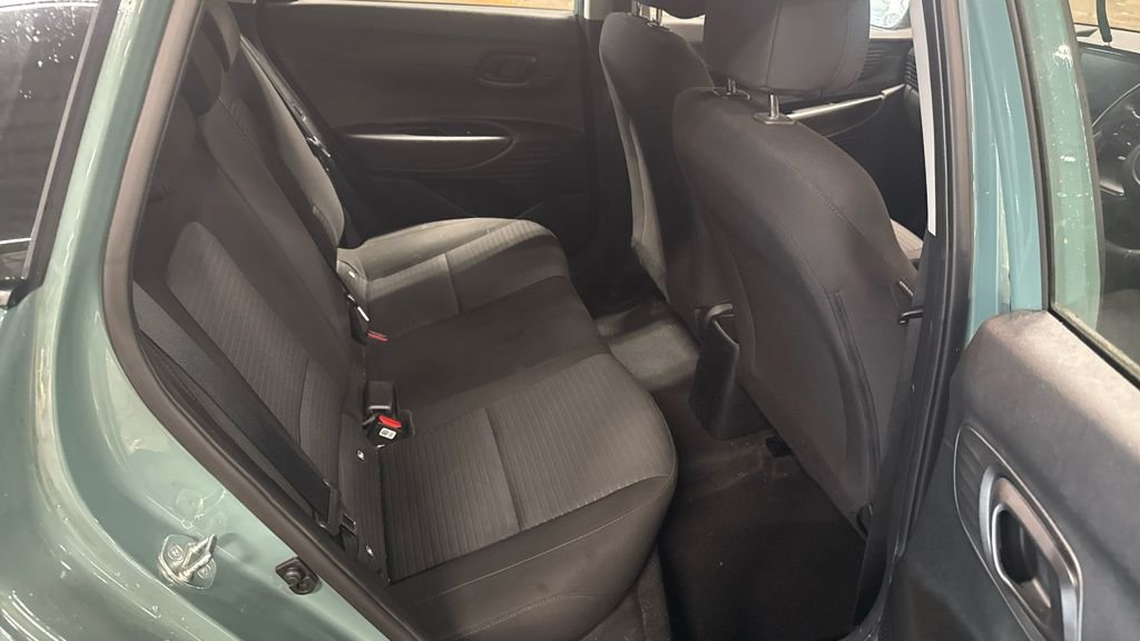 Used Hyundai i20 2023 for sale - 76570356: Photo 9