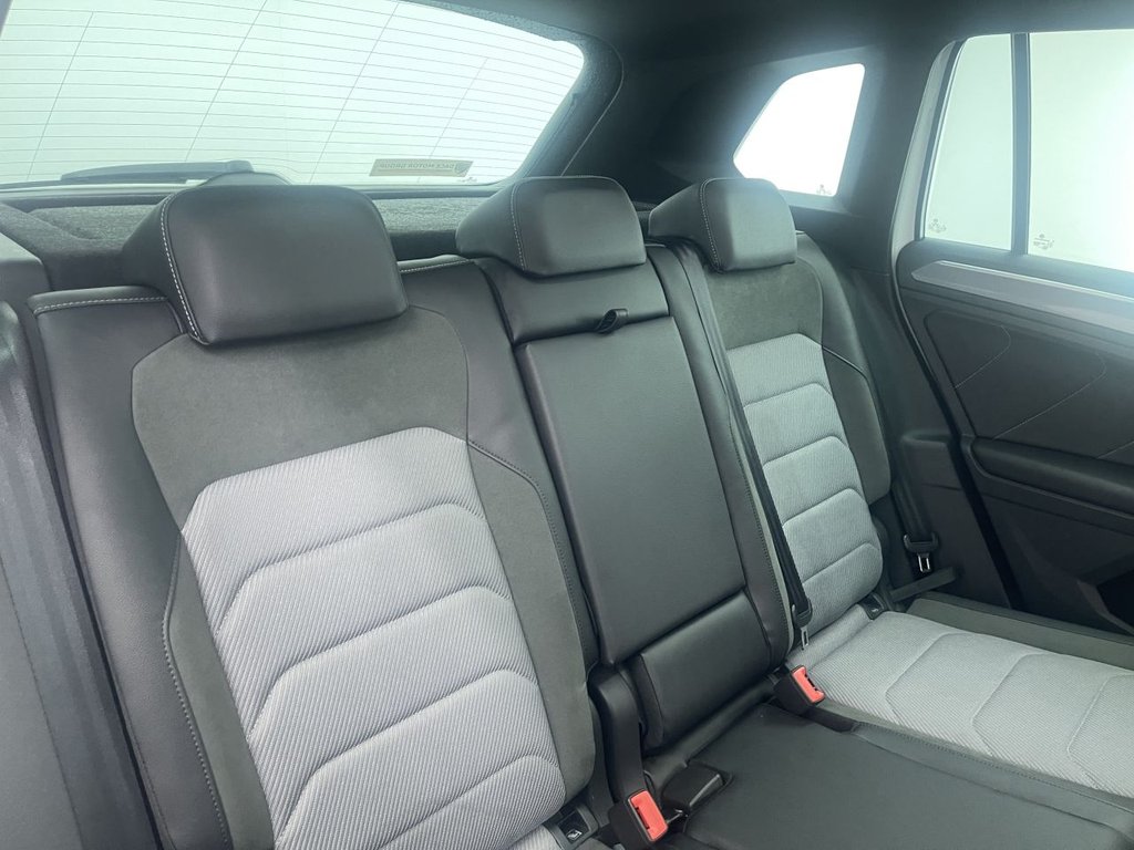 Used Volkswagen Tiguan 2017 for sale - 76132637: Photo 17
