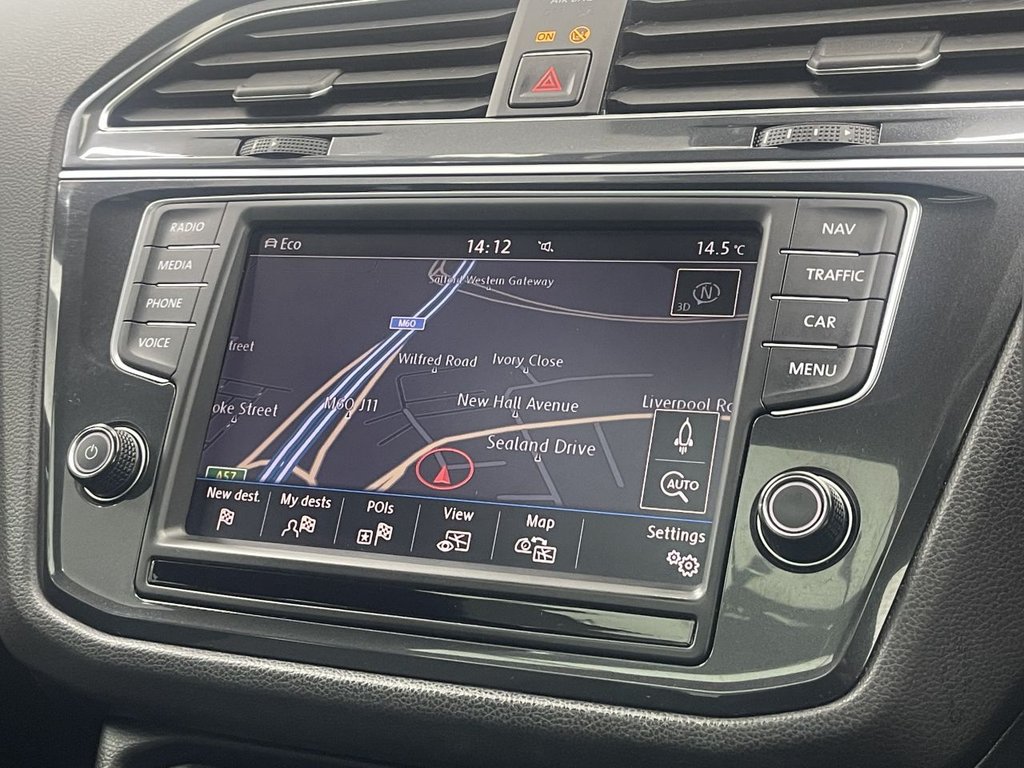 Used Volkswagen Tiguan 2017 for sale - 76132637: Photo 3