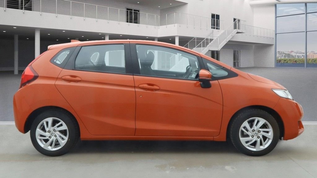 Used Honda Jazz 2017 for sale - 76356571: Photo 8