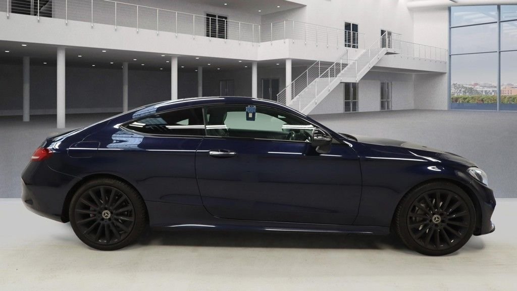 Used Mercedes-Benz C Class 2018 for sale - 77133171: Photo 8