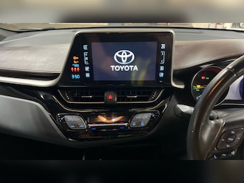 Used Toyota C-HR 2018 for sale - 76291673: Photo 3