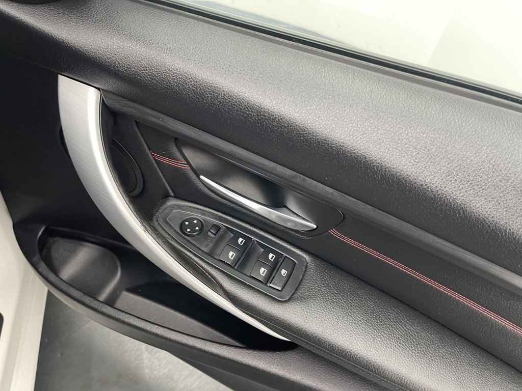 Used BMW 3 Series 2012 for sale - 77620870: Photo 18