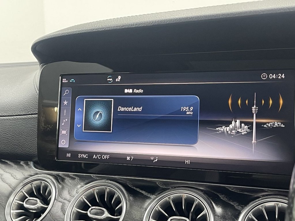 Used Mercedes-Benz E Class 2018 for sale - 76048478: Photo 30