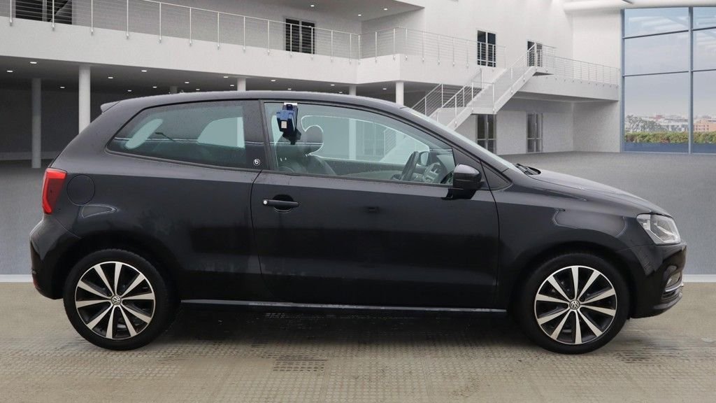 Used Volkswagen Polo 2017 for sale - 76163118: Photo 8