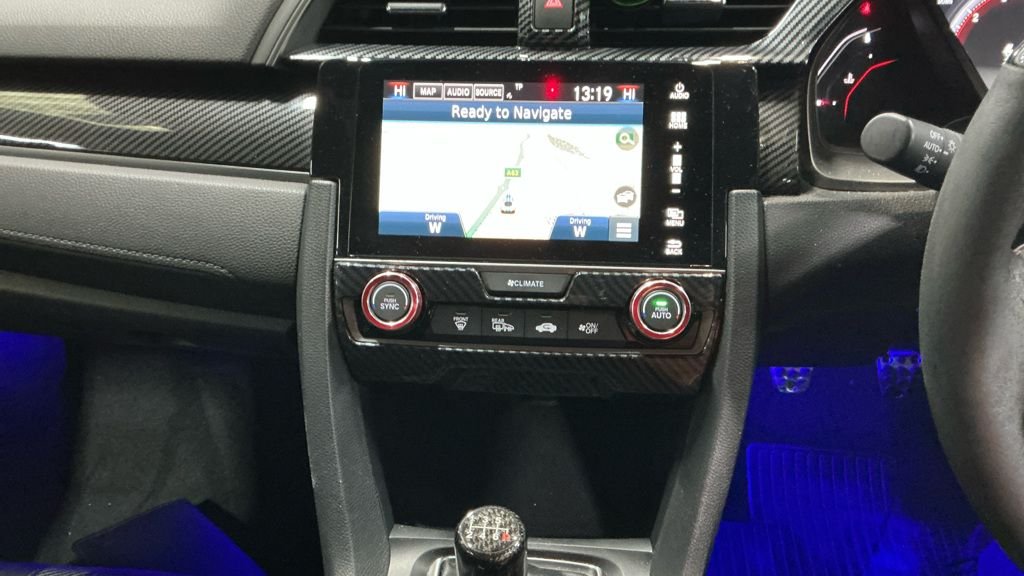 Used Honda Civic 2018 for sale - 76731178: Photo 3