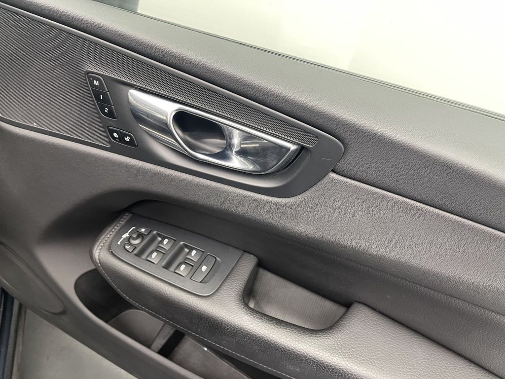 Used Volvo XC60 2019 for sale - 77313372: Photo 18