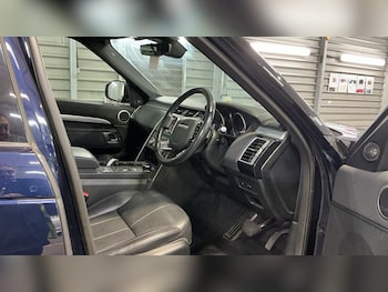 Used Land Rover Discovery 2020 for sale - 77205366: Photo