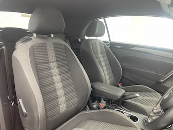 Used Volkswagen Beetle 2015 for sale - 76569804: Photo