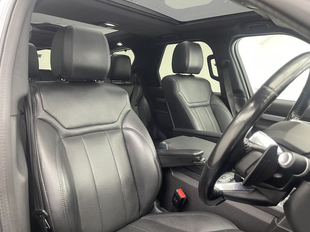 Used Land Rover Discovery 2020 for sale - 76430186: Photo 2