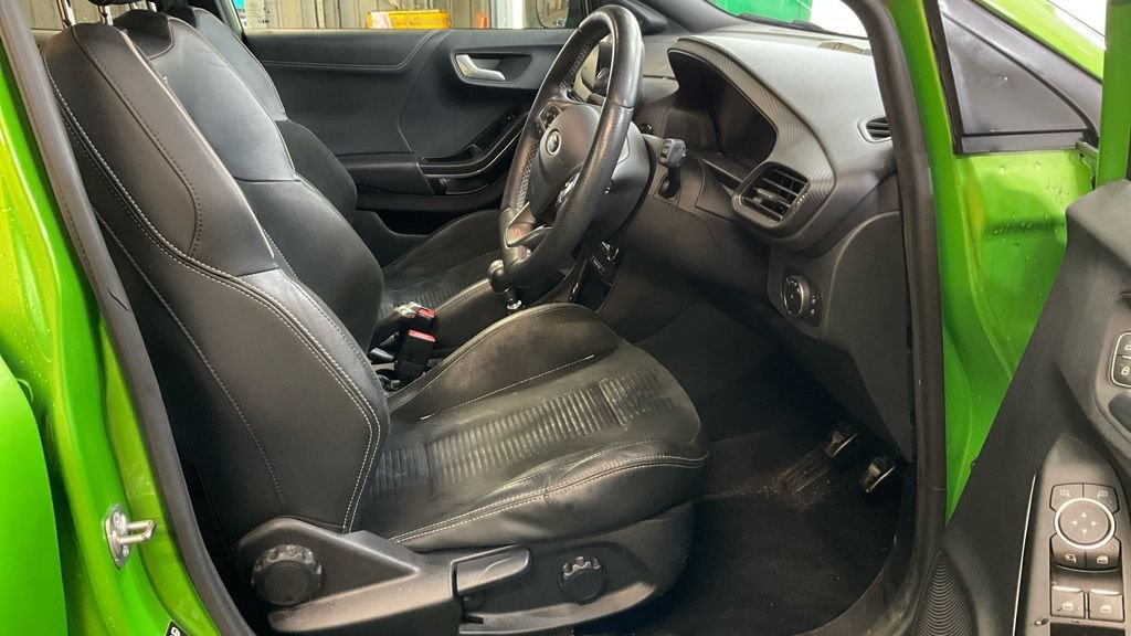 Used Ford Puma 2021 for sale - 77205319: Photo 2