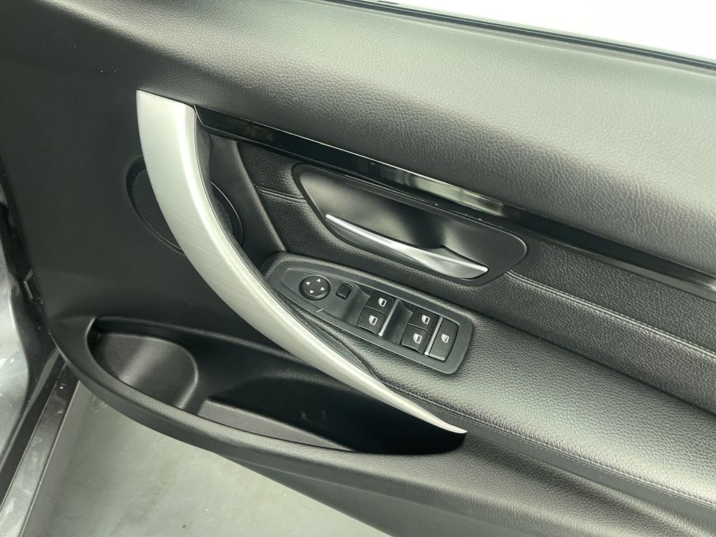 Used BMW 3 Series 2017 for sale - 75693197: Photo 18