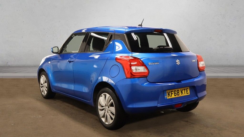 Used Suzuki Swift 2019 for sale - 76731171: Photo 3