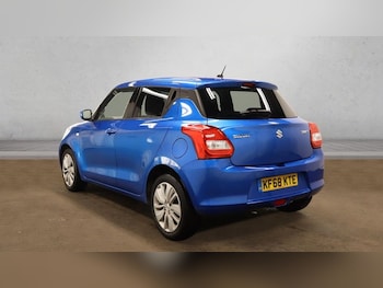 Used Suzuki Swift 2019 for sale - 76731171: Photo