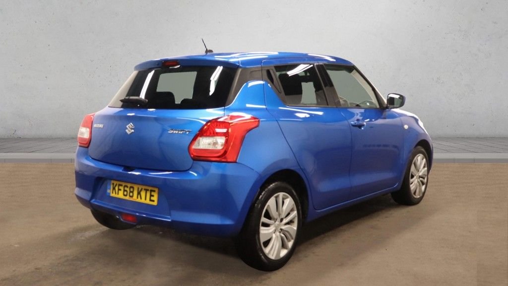 Used Suzuki Swift 2019 for sale - 76731171: Photo 4