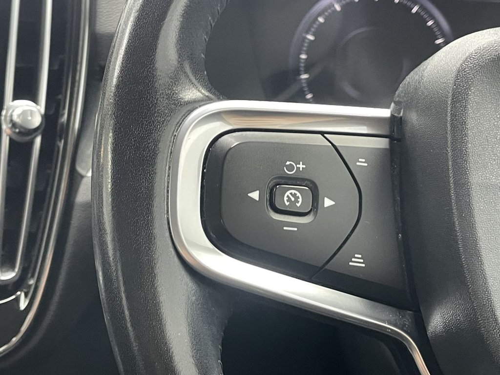 Used Volvo XC40 2018 for sale - 77547315: Photo 23