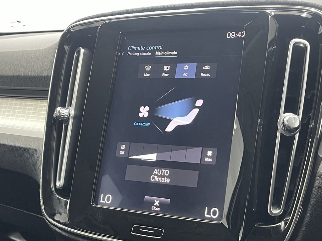 Used Volvo XC40 2018 for sale - 77547315: Photo 31