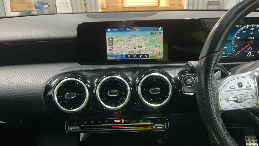 Used Mercedes-Benz A-Class 2018 for sale - 76710737: Photo 3