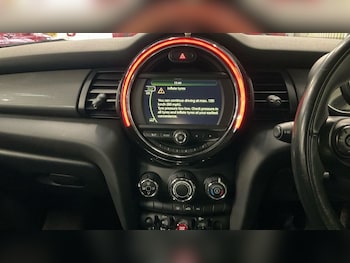 Used MINI Hatch 2018 for sale - 77356405: Photo