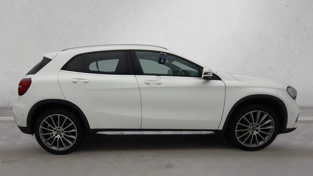 Used Mercedes-Benz GLA 2019 for sale - 76570393: Photo 8