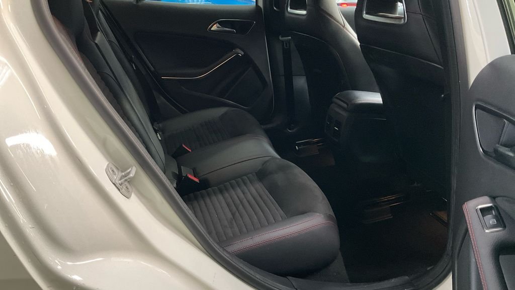 Used Mercedes-Benz GLA 2017 for sale - 76410366: Photo 9