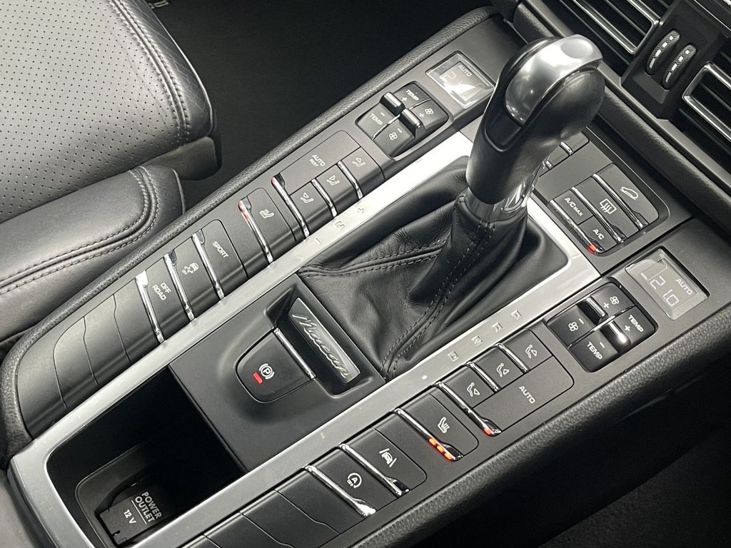 Used Porsche Macan 2019 for sale - 77205336: Photo 26