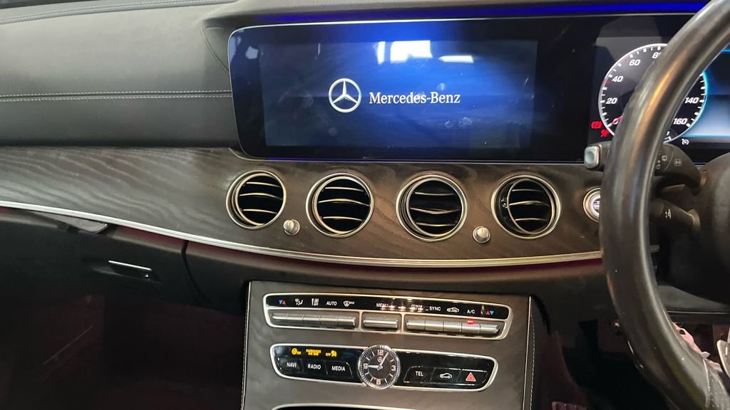 Used Mercedes-Benz E Class 2019 for sale - 78102798: Photo 3