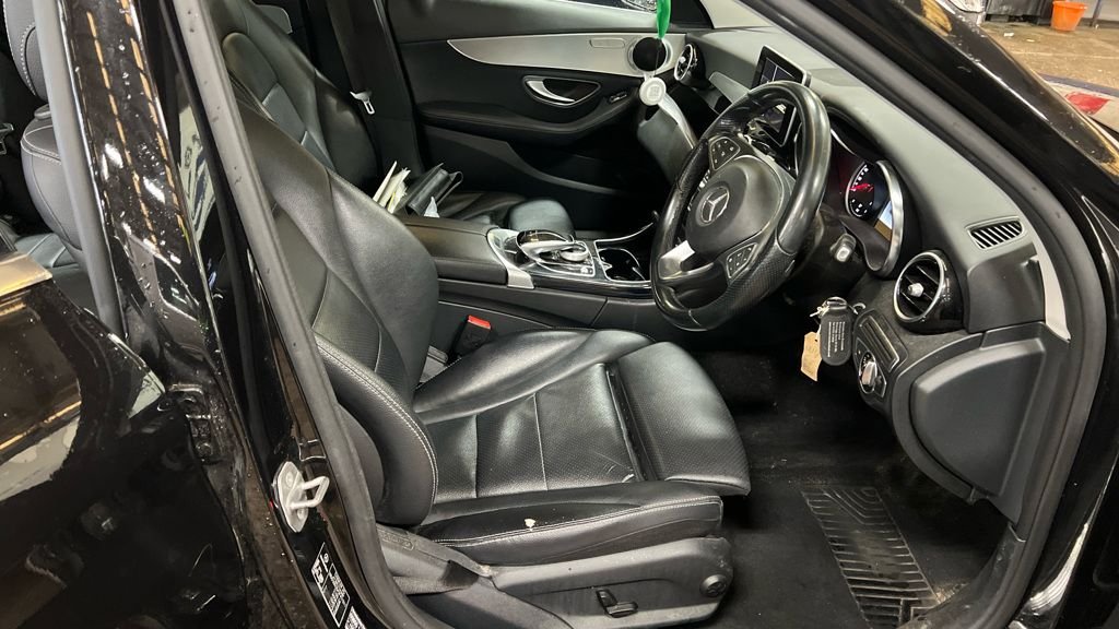 Used Mercedes-Benz C Class 2016 for sale - 77521469: Photo 2