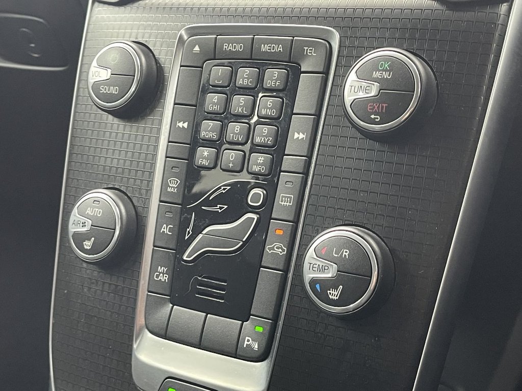 Used Volvo V40 2018 for sale - 76430417: Photo 30