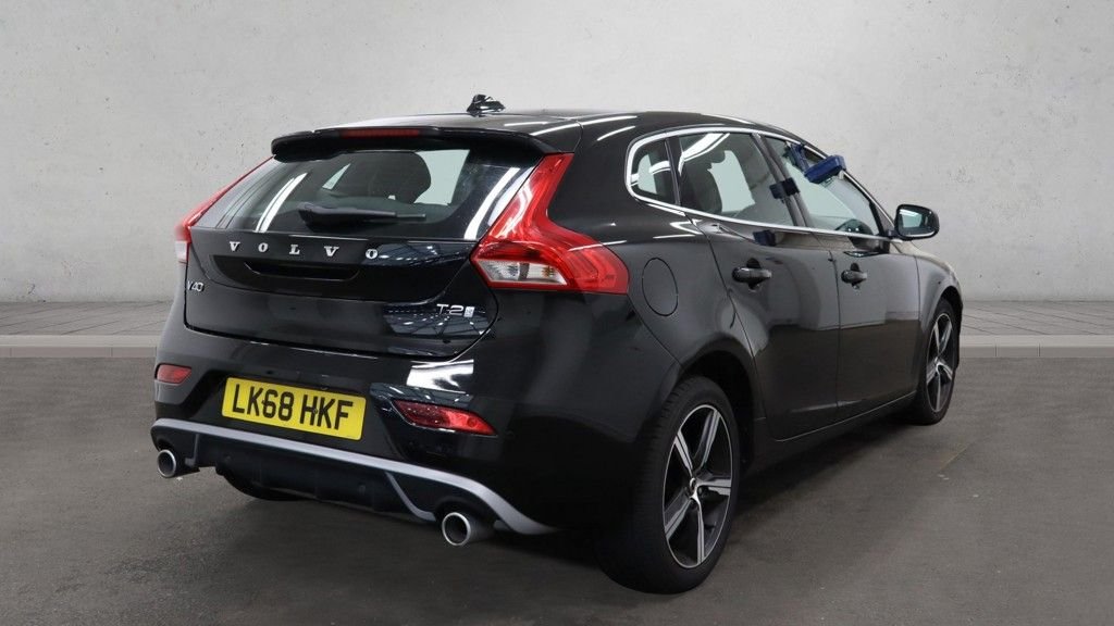 Used Volvo V40 2018 for sale - 76430417: Photo 7