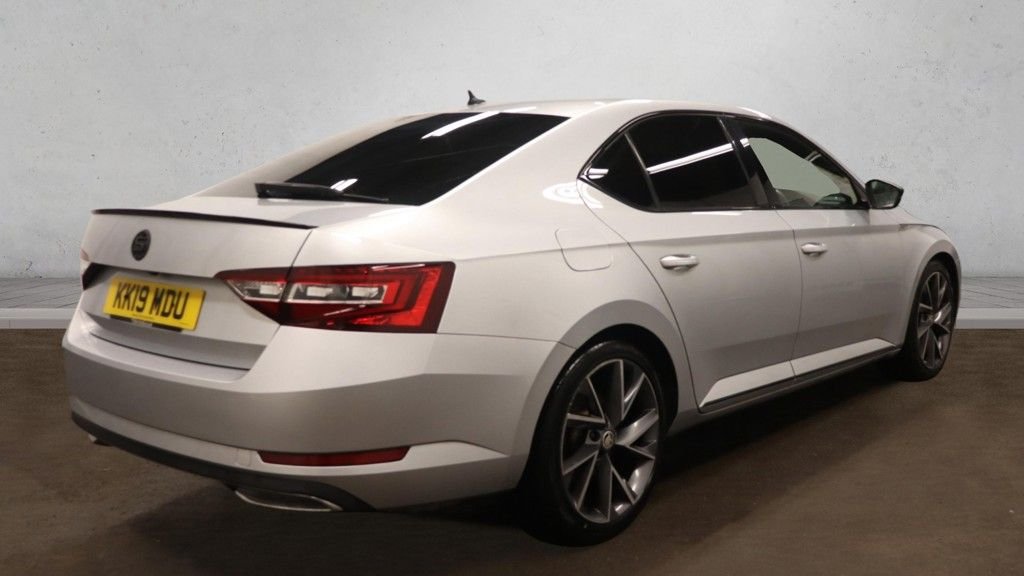 Used Skoda Superb 2019 for sale - 77693561: Photo 7