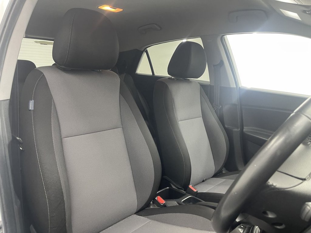 Used Hyundai i20 2019 for sale - 77038257: Photo 2