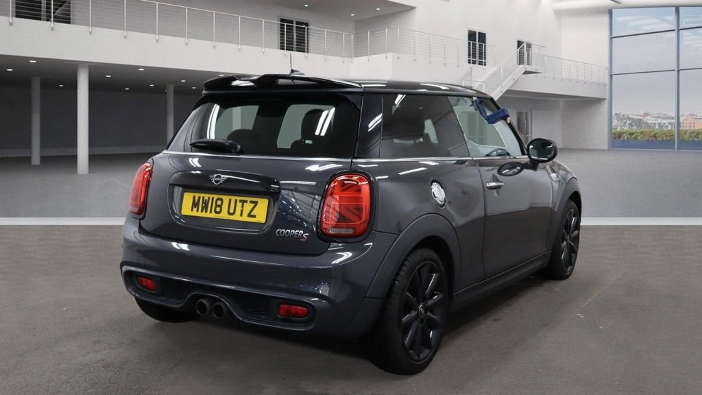 Used MINI Hatch 2018 for sale - 76731231: Photo 16