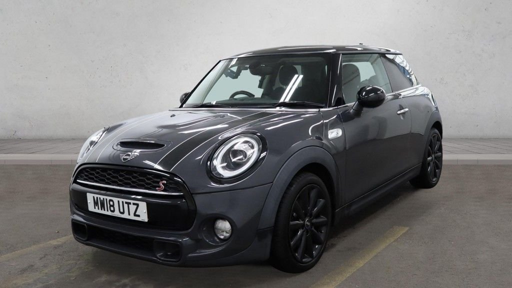 Used MINI Hatch 2018 for sale - 76731231: Photo 2