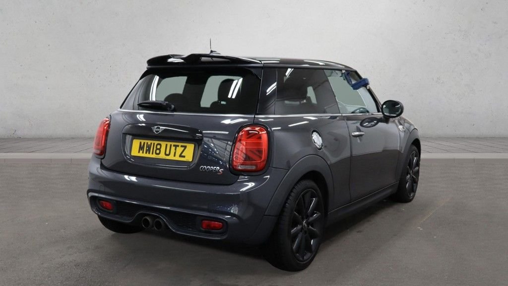 Used MINI Hatch 2018 for sale - 76731231: Photo 4