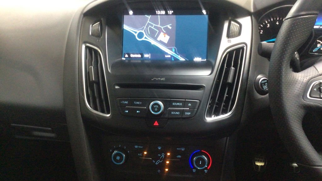 Used Ford Focus 2017 for sale - 76291549: Photo 3