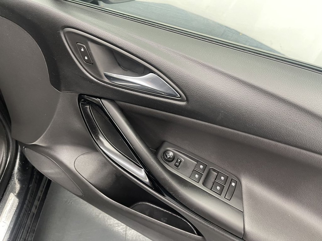 Used Vauxhall Astra 2016 for sale - 77250053: Photo 18