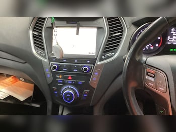 Used Hyundai Santa Fe 2016 for sale - 79584633: Photo
