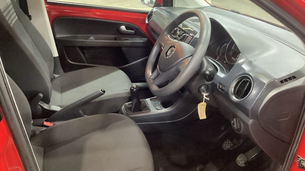 Used Volkswagen up! 2019 for sale - 76486968: Photo 2