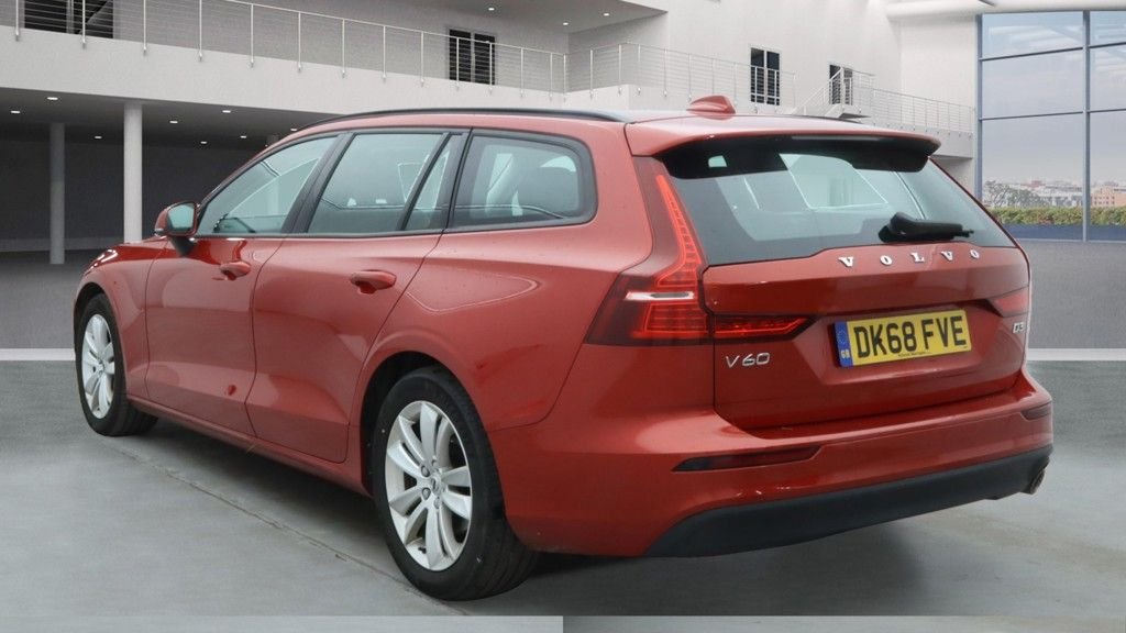 Used Volvo V60 2018 for sale - 76731186: Photo 15