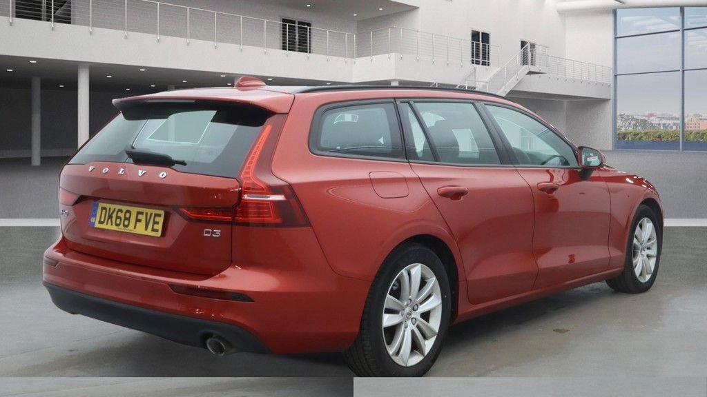 Used Volvo V60 2018 for sale - 76731186: Photo 16
