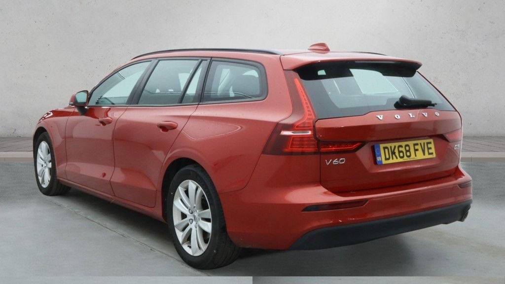 Used Volvo V60 2018 for sale - 76731186: Photo 3