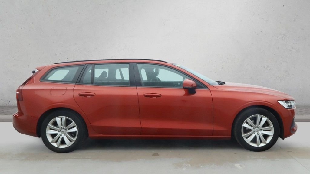 Used Volvo V60 2018 for sale - 76731186: Photo 5