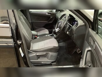 Used Volkswagen Tiguan 2017 for sale - 77547370: Photo