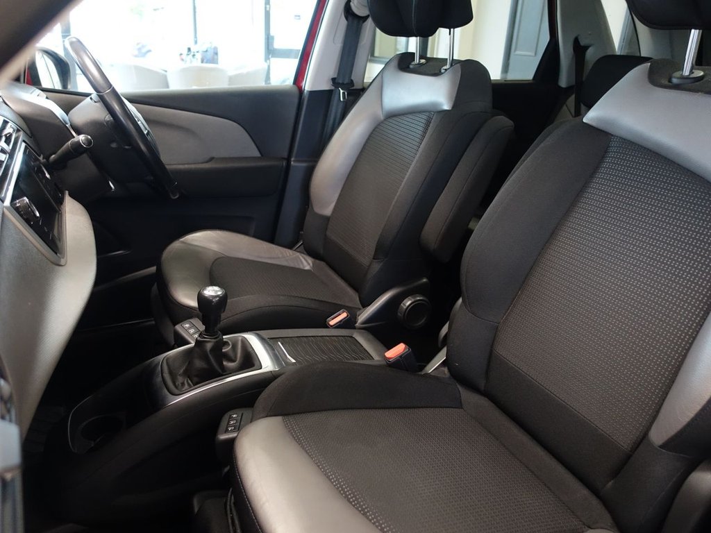 Used Citroen C4 Picasso 2018 for sale - 77027051: Photo 14