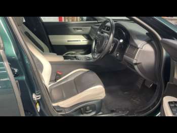 Used Jaguar XF 2017 for sale - 74979617: Photo