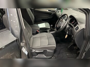 Used Volkswagen Golf SV 2017 for sale - 77288374: Photo