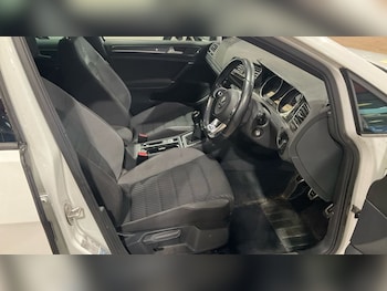 Used Volkswagen Golf 2018 for sale - 78181830: Photo