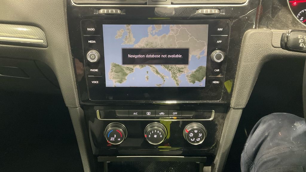 Used Volkswagen Golf 2018 for sale - 78181830: Photo 3